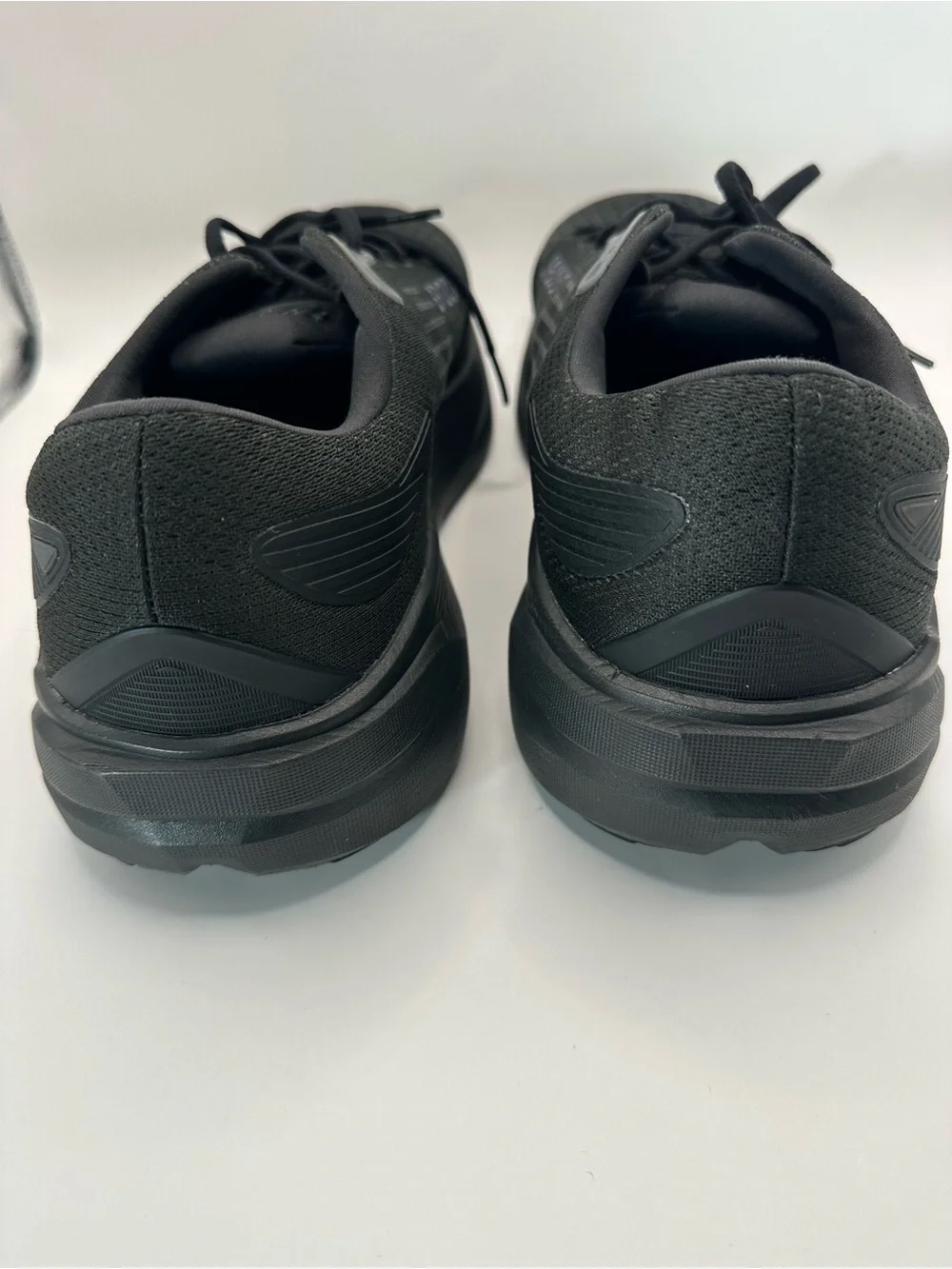 Brooks Ghost Max Shoes Mens Size 13Wide 4E Black Running Sneakers Athletic